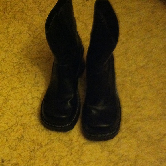 Mossimo Boots very nice barely worn