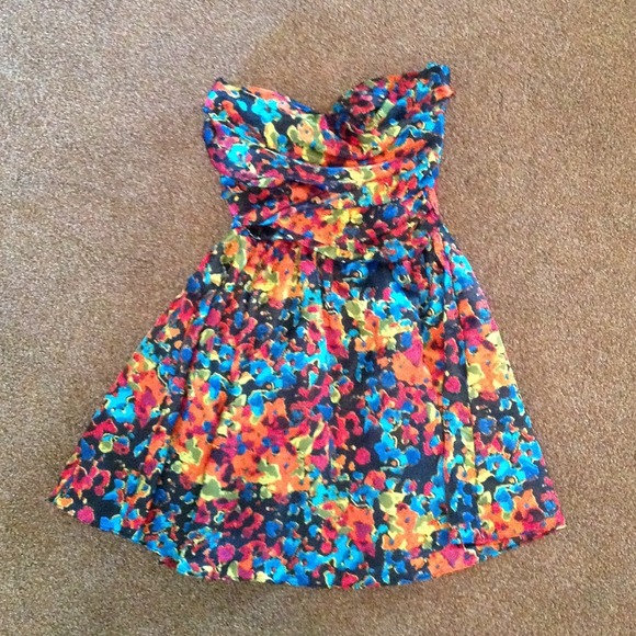 *MARK DOWN* XS Steve Madden cocktail dress