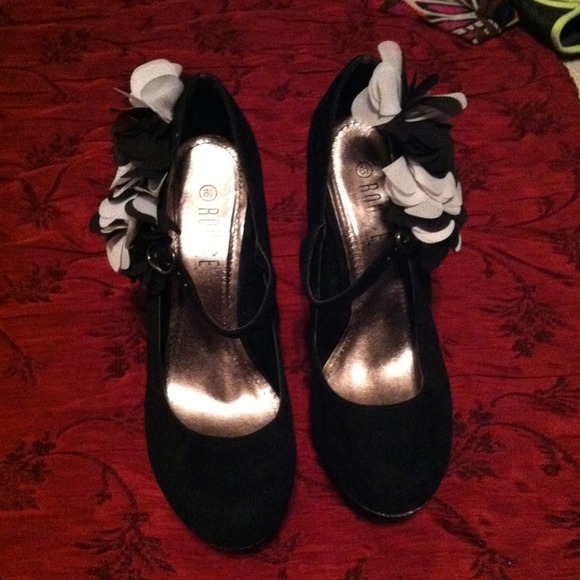 Flower/glitter wedge