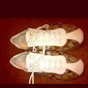 Authentic Signature Coach Walking Fashion Sneakers