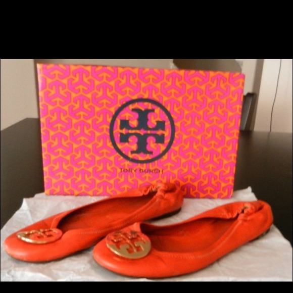 💢SOLD💢Tory Burch Orange Reva Flats!!