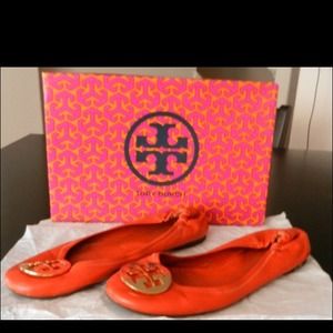 💢SOLD💢Tory Burch Orange Reva Flats!!