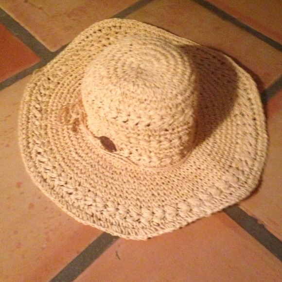 Crushable Straw Hat