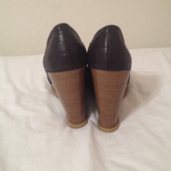 Dollhouse black/wooden wedges sz 10 - Picture 2 of 5