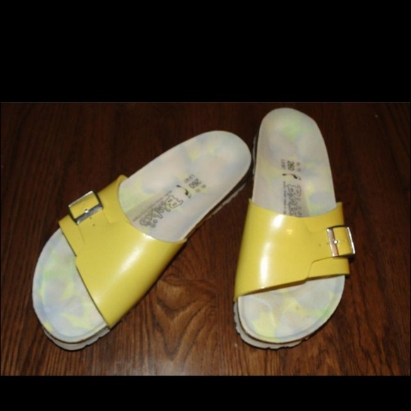 On Hold ******Pretty yellow Birkenstock Sandals!🌸