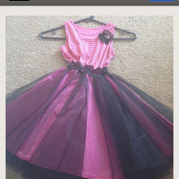 Beautiful customized tutu gown (kids)