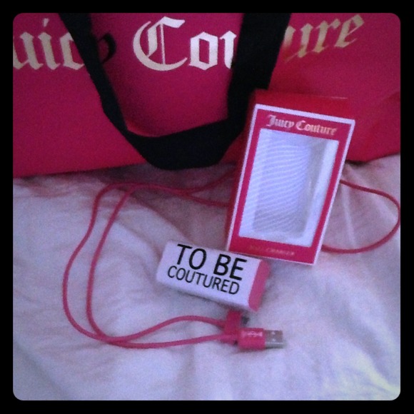 ❌Sold❌Juicy couture iPhone charger for 4/4s