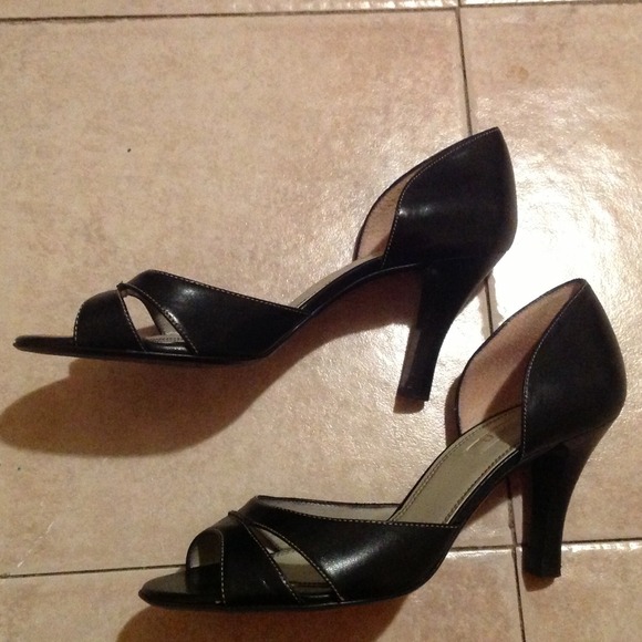 Unisa Leather Peep Toe Pumps Shoes Size 7 1/2B - Picture 2 of 4
