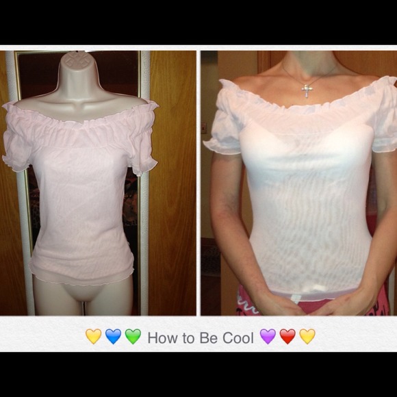 Light pink top off the shoulders