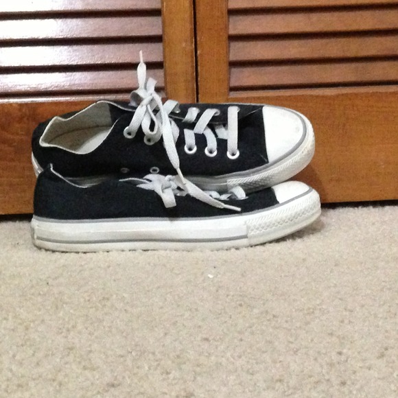 Converse Shoes - 🚫Sold🚫Black Converse