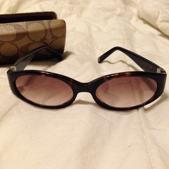 💕S A L E 💕Authentic Coach sunglasses