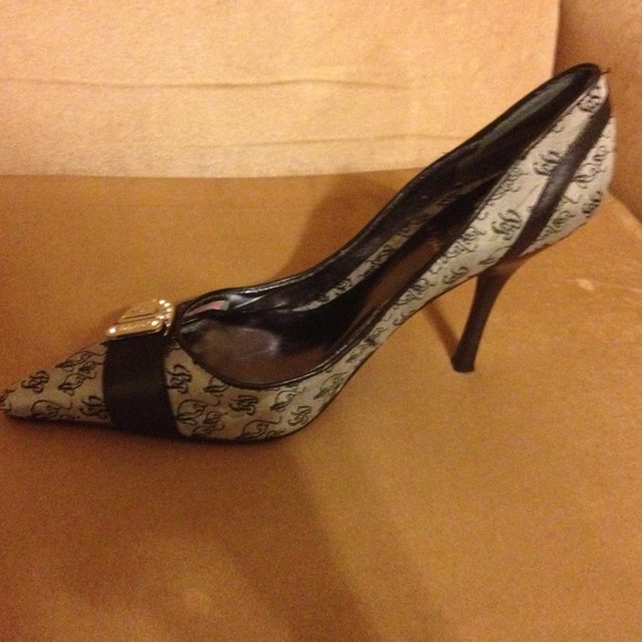 Gray and black heels⬇️⬇️ price down