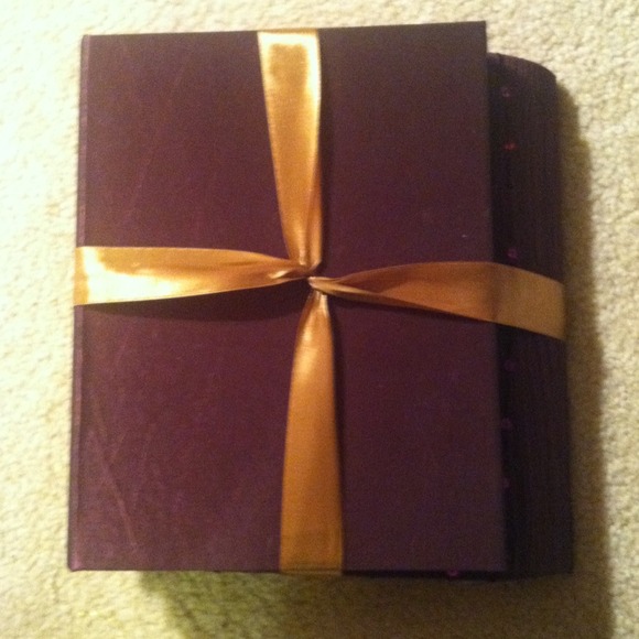 ❌SOLD IN BUNDLE❌ - Picture 2 of 4