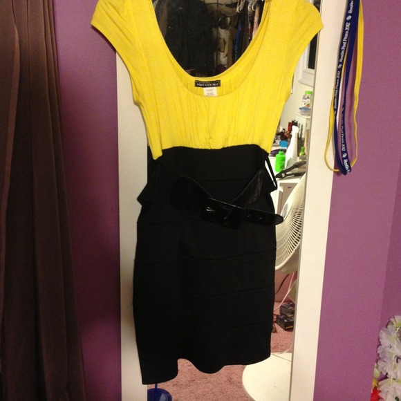 🚫SOLD🚫 dress shorts and pants bundle