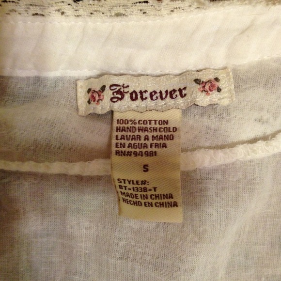 Pre loved off white lace top F21 size Sm - Picture 2 of 4