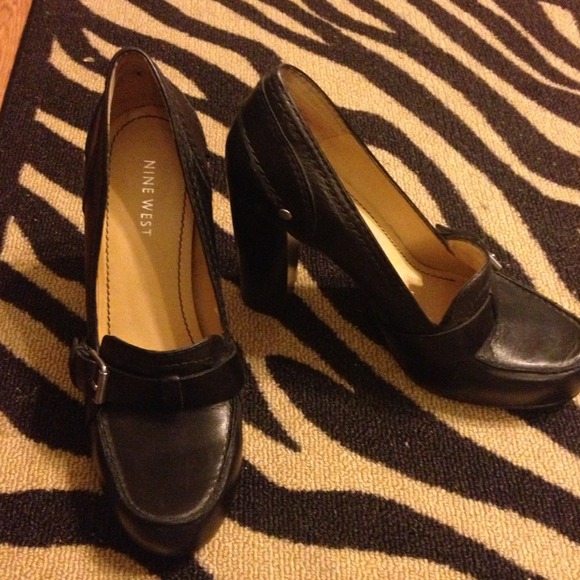 👠Nine West loafer heels size 7 1/2👠