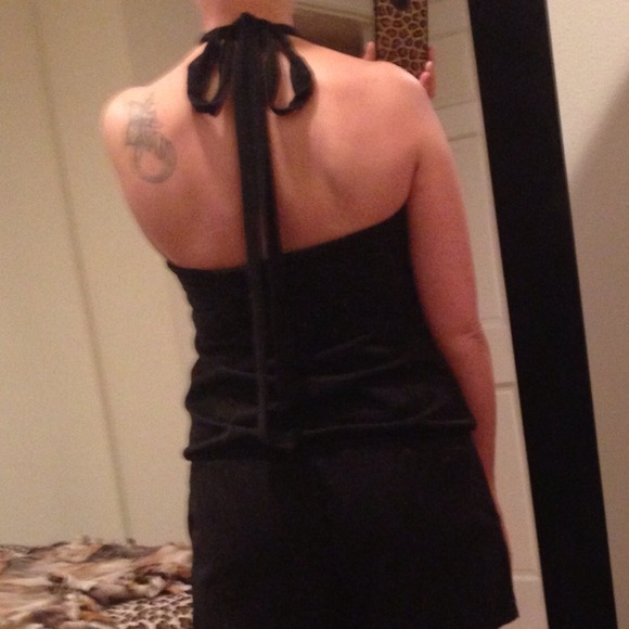 Express halter romper - Picture 2 of 2