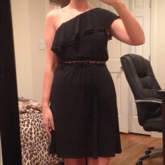 One shoulder dress - Picture 1 of 2