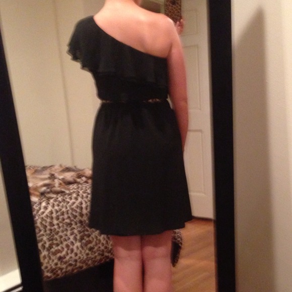 One shoulder dress - Picture 2 of 2
