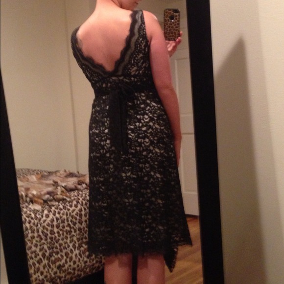 Black lace dress - Picture 2 of 2