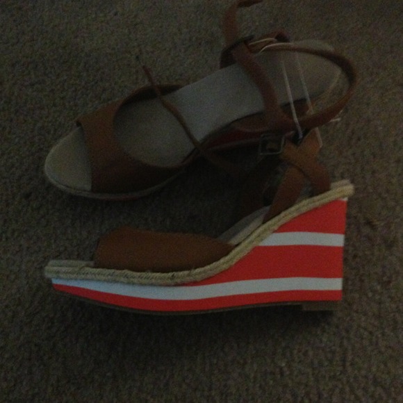 Shoes size 10