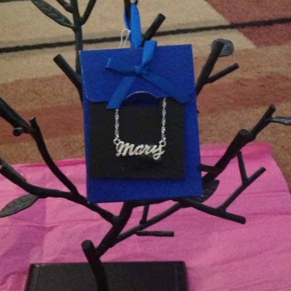 Name necklace
