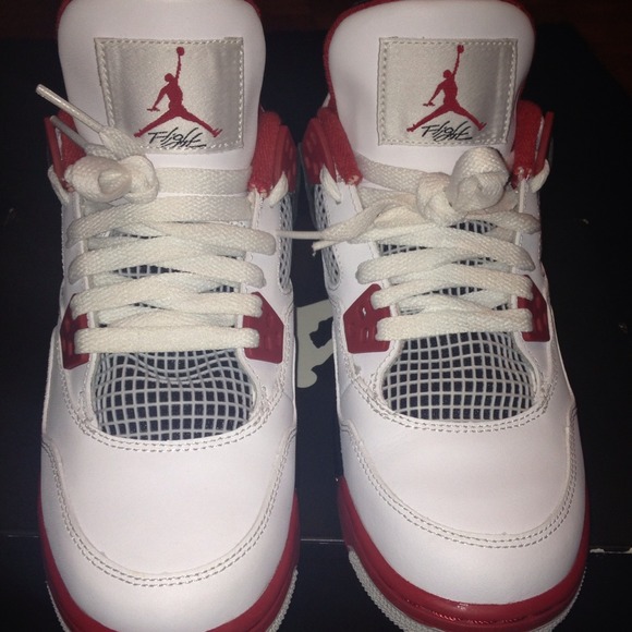 Jordan retro 4 SOLD!!! - Picture 2 of 4