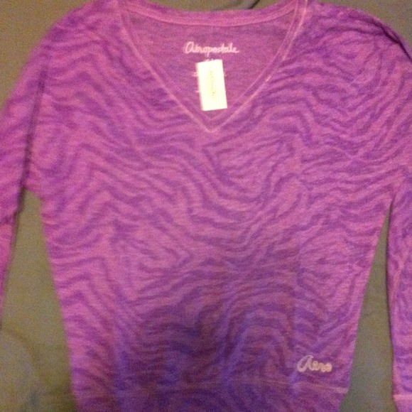 Aeropostale light weight purple shirt