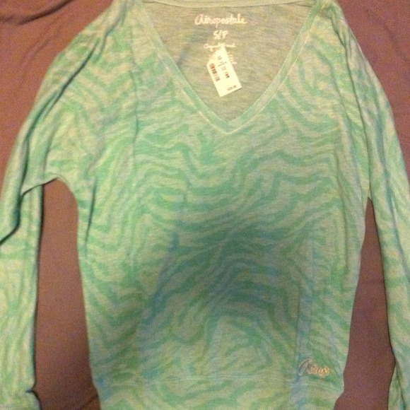Aeropostale lightweight mint long sleeve top