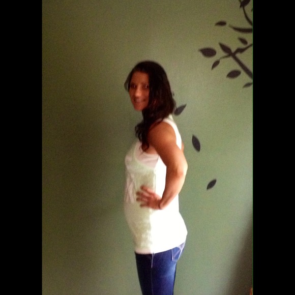 New Pic** 7 months and 3 days ! It's a GIRL :)