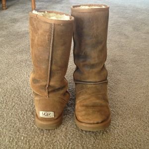 ⏰RESERVED for a_coomes⏰Authentic Uggs Bomber