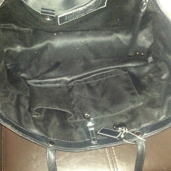 ✂✂REDUCED✂ Perfect condition authentic coach bag - Picture 2 of 2