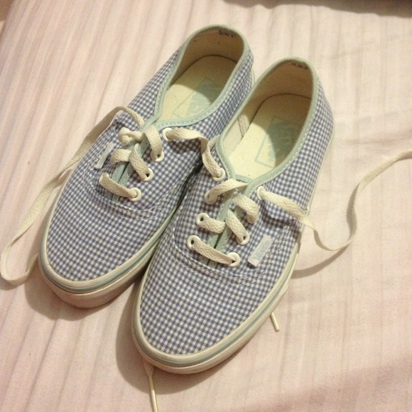 🌟SALE🌟Checkered blue/white vans.