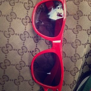 Red ray ban sunnies***** sold