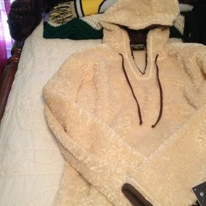 Expresso mountain hardware hoodie! NWT