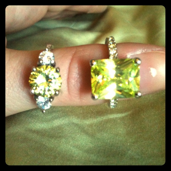 Two gorgeous faux stone rings- size 8
