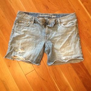 American eagle distressed jean shorts
