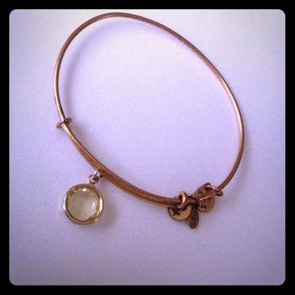 📍📍📍📍📍📍📍📍SOLD Alex and Ani bangle