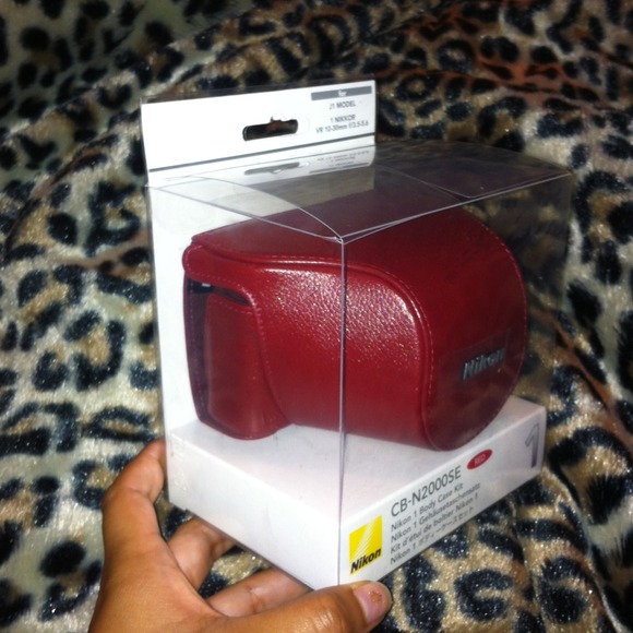 🎈🎈SOLD🎈🎈tru paypal :)Nikon  j1 case