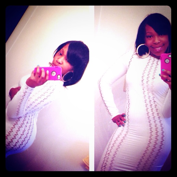 Knitted White fitted dress