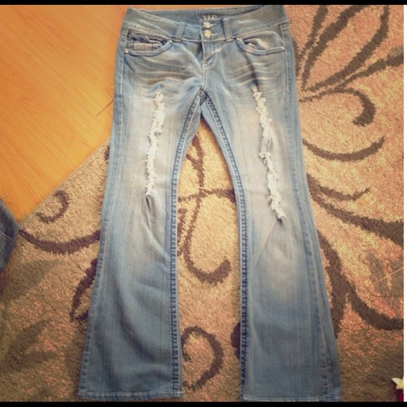 Bling distressed jeans