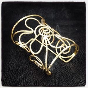 GOLD-TONE Flower CUFF 🌺NWOT