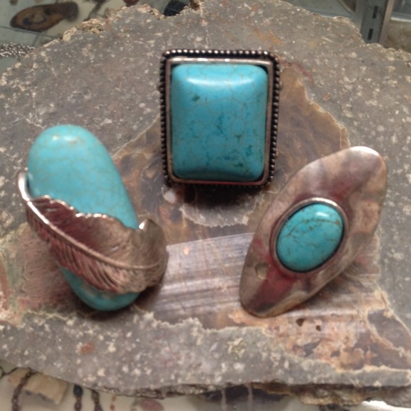 Set of 3 silver tone Turquoise Rings💎sz6