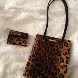 Vintage Nine West print tote with coin purse.