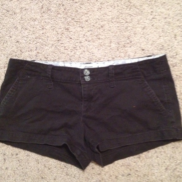 American eagle black shorts size 4