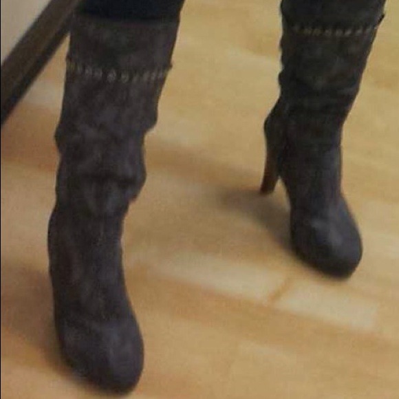 👢 So cute gray tie dye looking boots