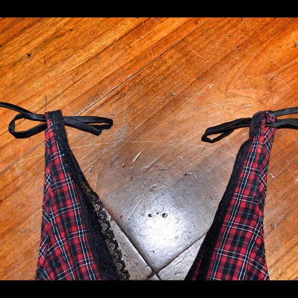 Red Plaid Top NEVER WORN!!! - Picture 2 of 3