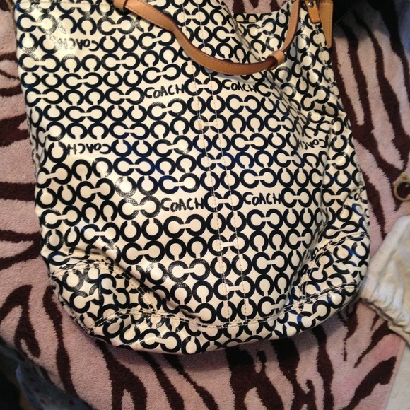 Authentic coach bags - Picture 2 of 3