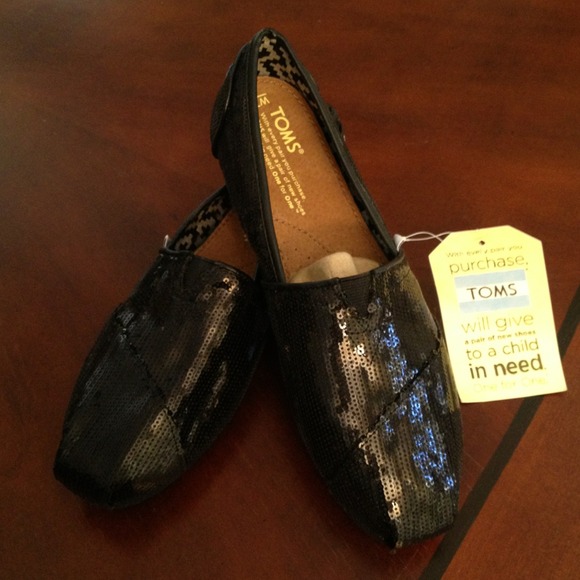 ❗SOLD❗TOMS Shoes