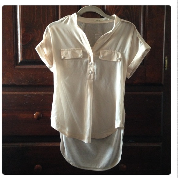 SOLD📍🆕 Flowy Poetry top